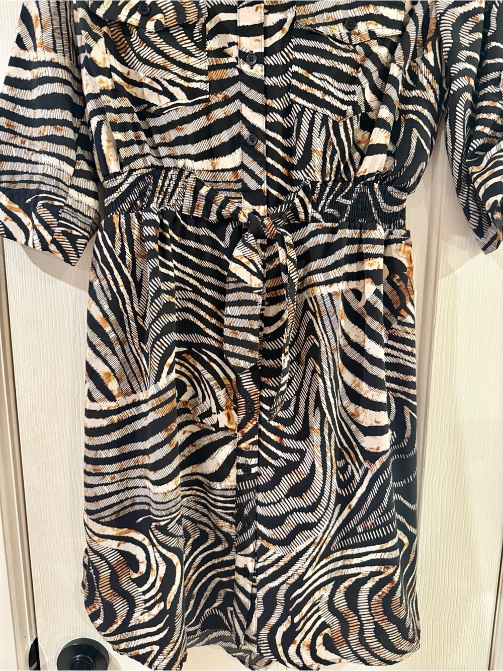Zebra-Print Button-Front Dress Size Large - Picture 4 of 5